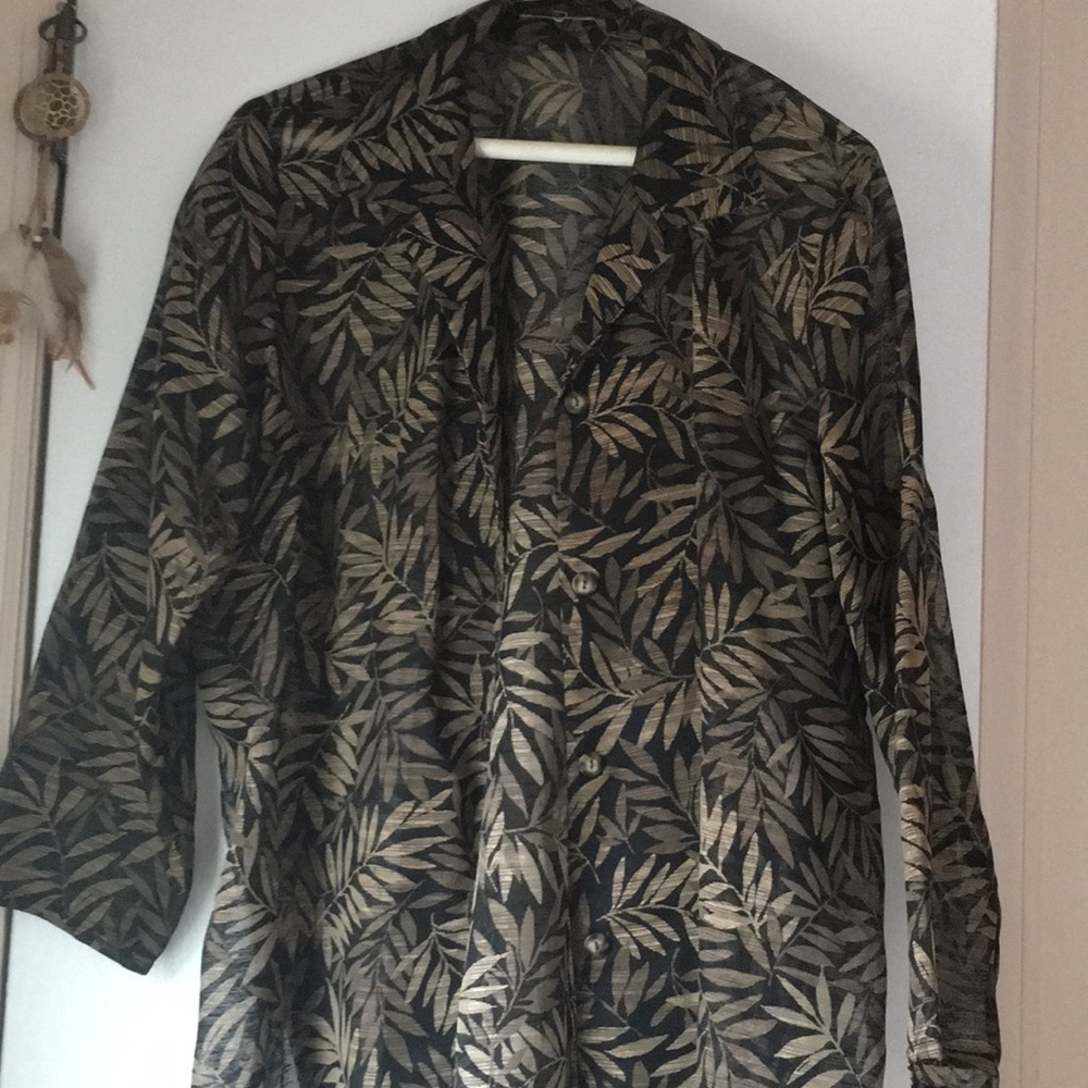 Women's blouse